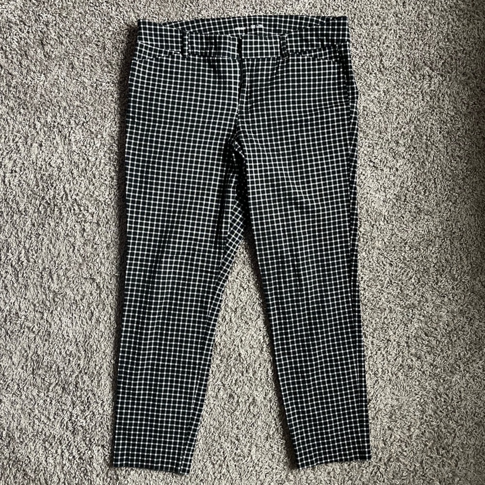 Old Navy Pixie Ankle Black and White Checkered Pants